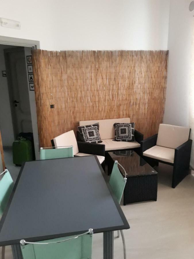 Rooms Center Wolf - Matrimoniale E Comunicanti Matera Exterior foto